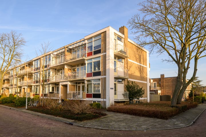 Photo of property Beethovenlaan 8, Leidschendam