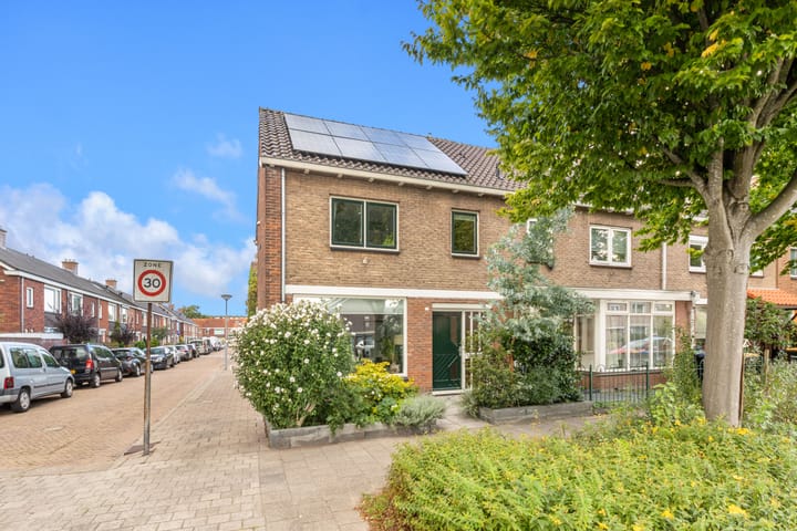 Beethovenstraat 89 in Heemskerk foto