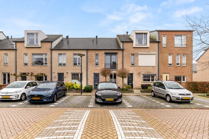 Photo of property Begijnenweide 23, Heemskerk