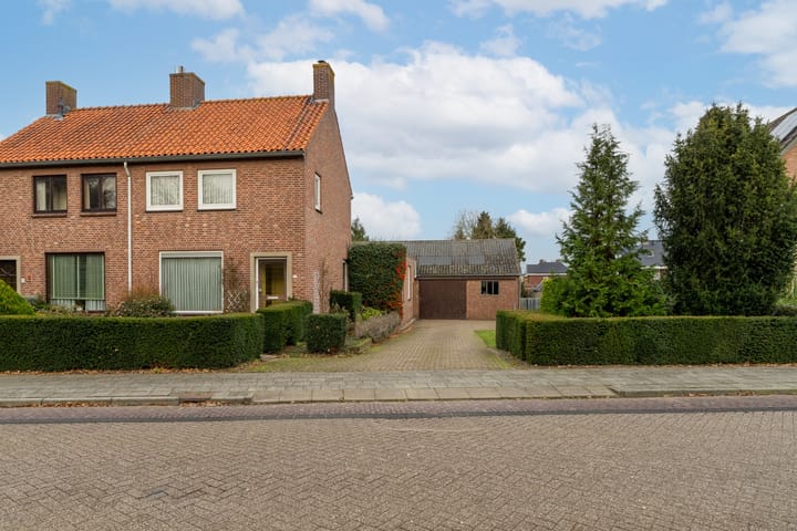 Benedenkerkstraat 32a in Waspik Foto
