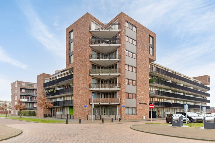 Beneluxlaan 700 dans Almere photo