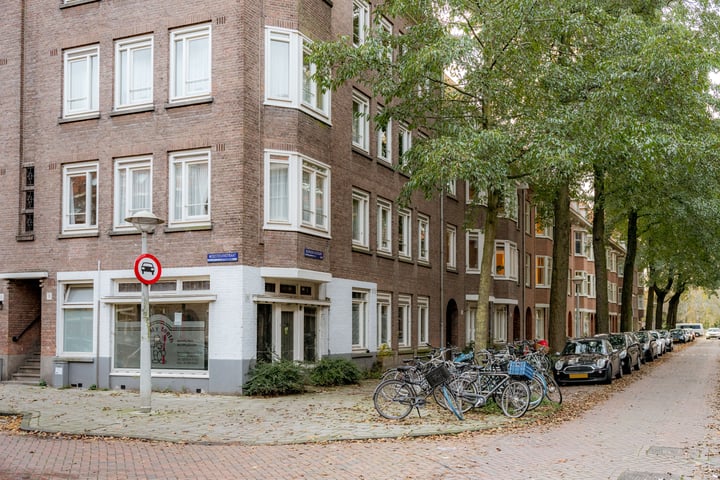 Bennebroekstraat 19 dans Amsterdam photo