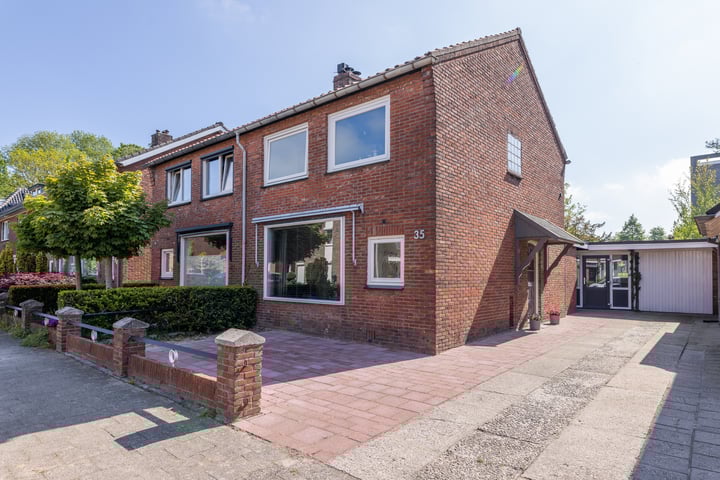 Berendinastraat 35 in Hengelo Foto