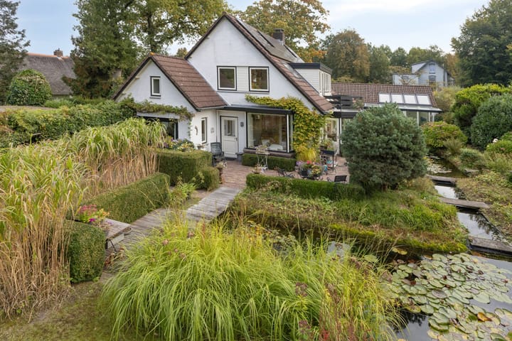 Berg en Bos 19 en Hattem foto