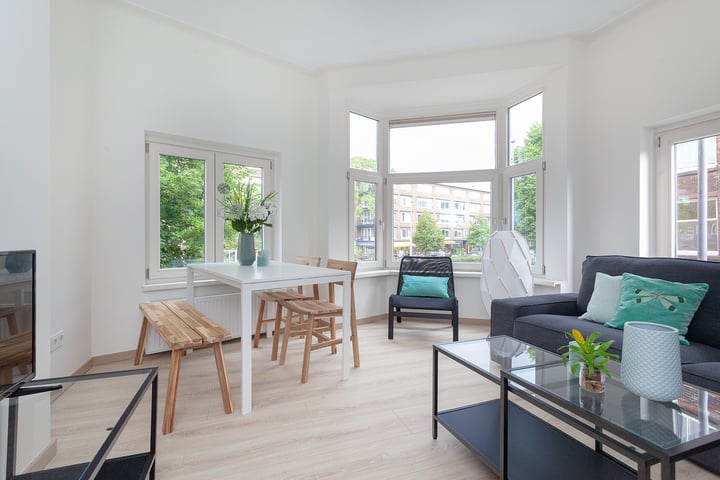 Bergselaan 378B in Rotterdam foto