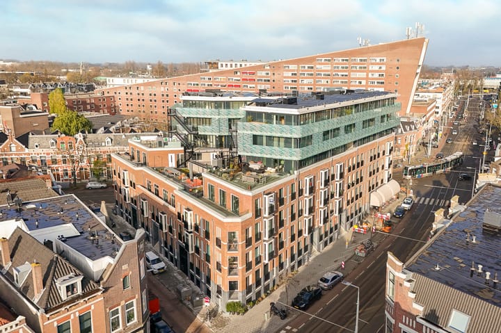 Bergweg 106L in Rotterdam