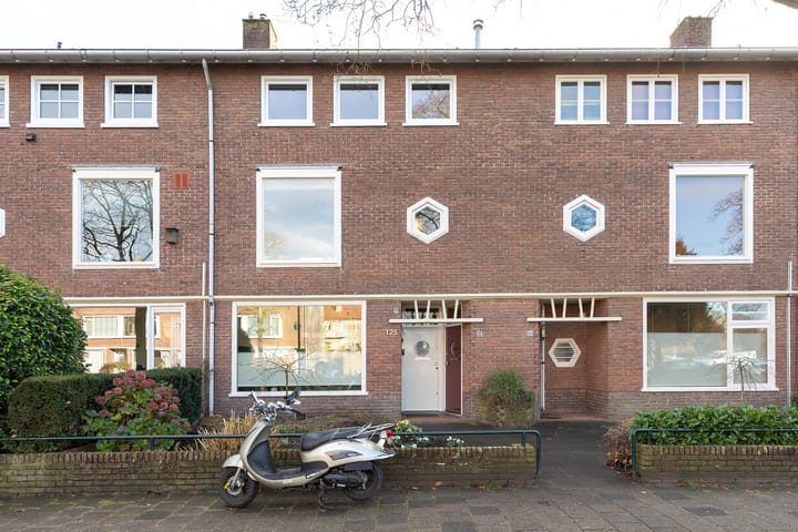 Berlagelaan 127 en Hilversum foto