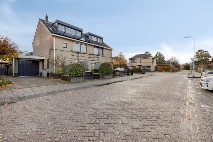 Berliozstraat 14 in Capelle aan den IJssel Foto