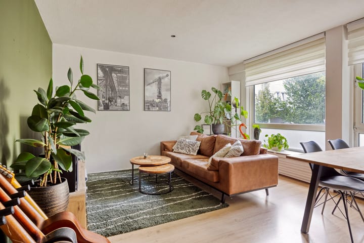 Bernard Shawsingel 184 in Amsterdam photo