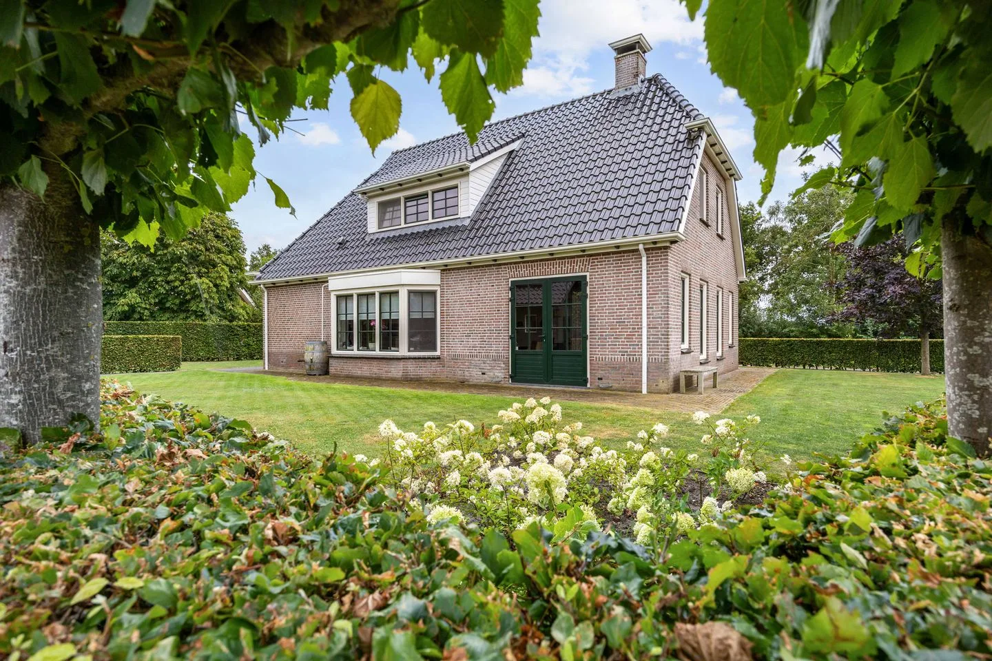 Bernardushof 2 in Zuidlaarderveen