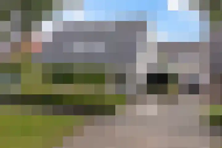 Bernhardlaan 58 Buitenpost