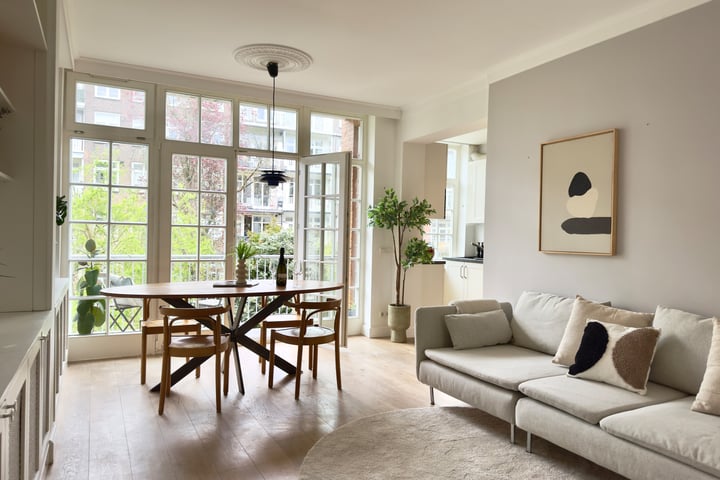 Bestevâerstraat 14-1 in Amsterdam photo