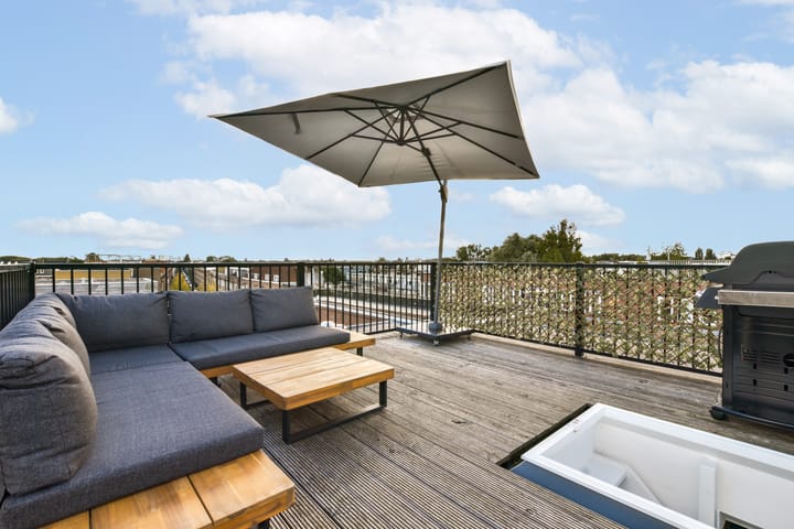 Bestevâerstraat 184-3 in Amsterdam photo