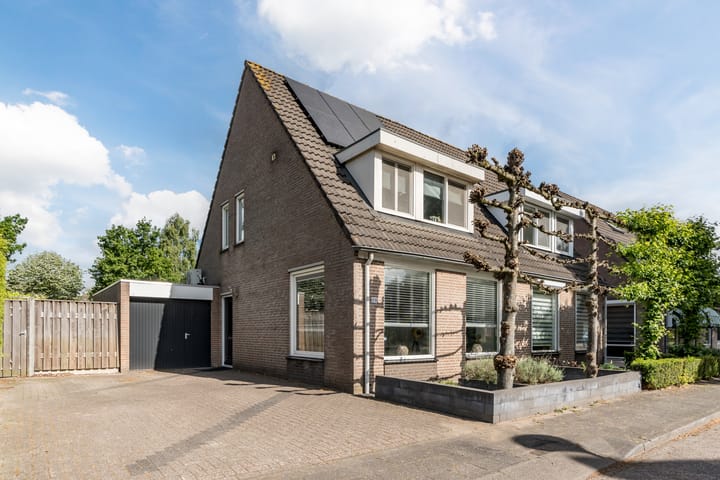 Betuwehof 88 in Helmond Foto
