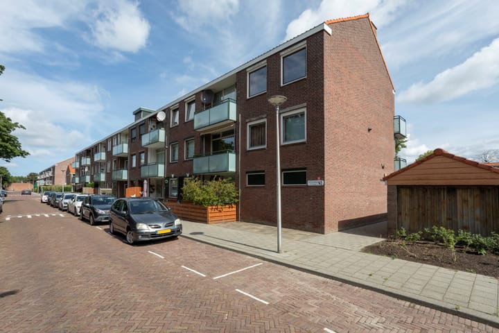 Beukenlaan 39 en Rozenburg foto