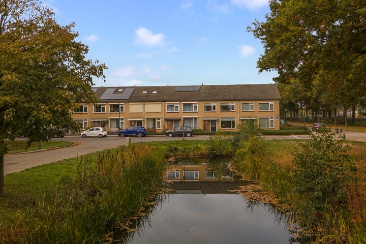 Beukenlaan 4 in Waalwijk photo