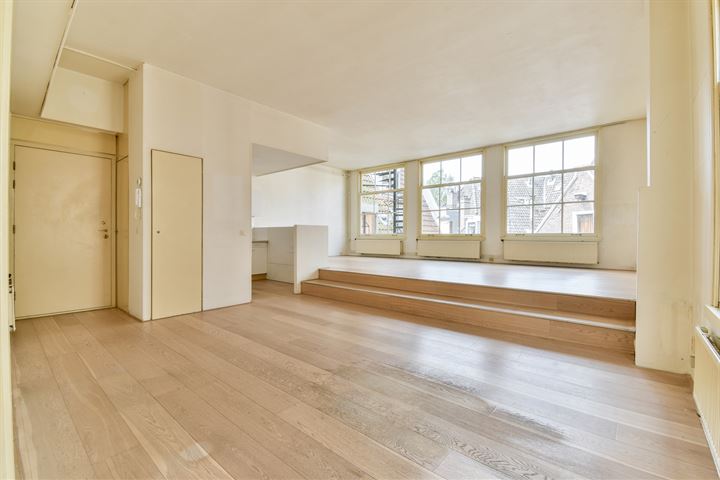 Beulingstraat 4P en Amsterdam foto