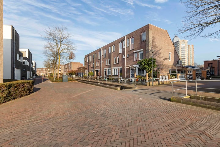 Beurtvaartstraat 18 in Apeldoorn photo
