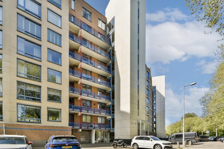 Beysterveld 89 in Amsterdam photo