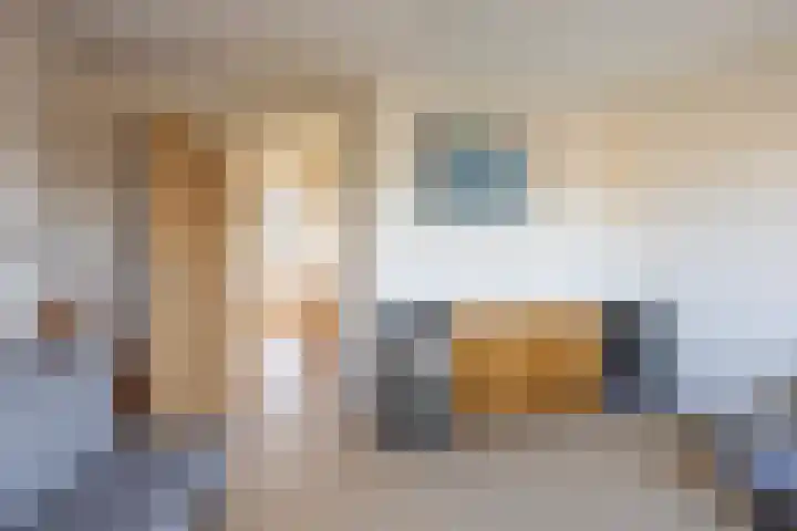 Bezeel 43 Rhoon thumbnail 31
