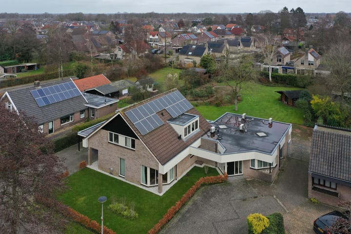 Biesterweg 25 en Almelo foto