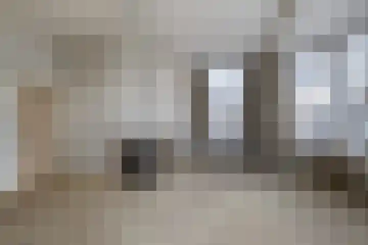Bij 't Station 1 Dokkum thumbnail 12