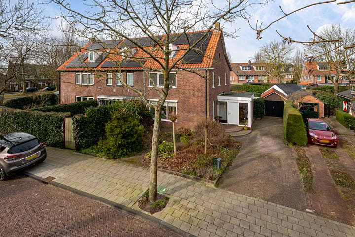 Bijweglaan 16 in Bennebroek Foto