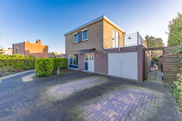 Photo of property Bilderdijklaan 10, Hoogezand