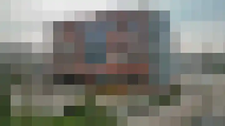 Binnen Parallelweg 12 in Helmond