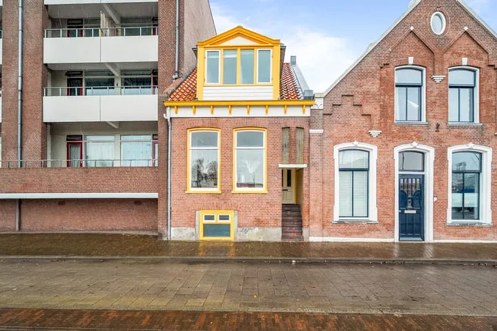 Binnenhaven 63 en Den Helder