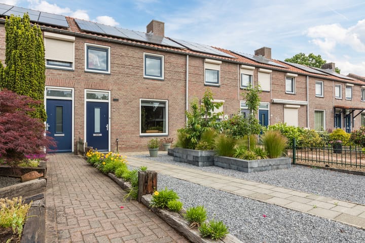 Bisonstraat 104 in Gemert photo