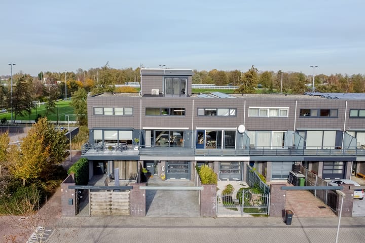 Photo of property Bisonstraat 44, Purmerend