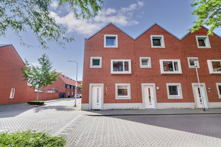 Bisschop Janssensstraat 18 in Tilburg Foto