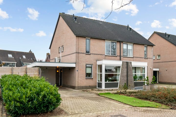 Photo of property Bisschop Notgerstraat 1, Kerk-Avezaath