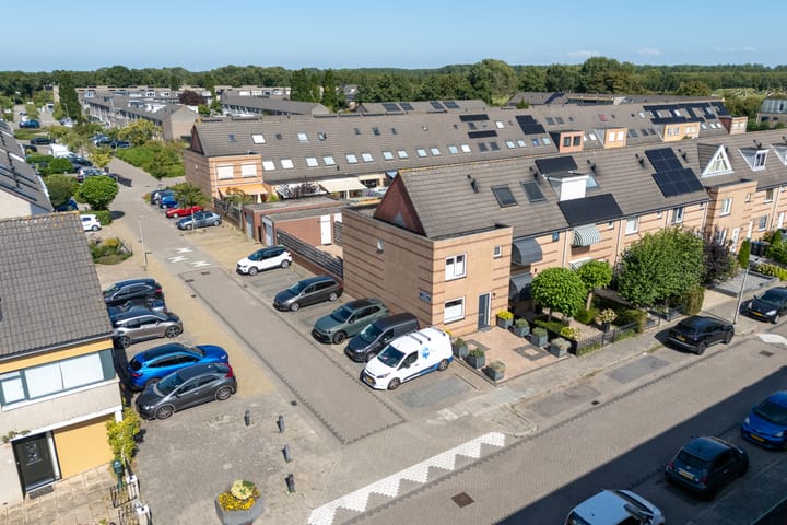 Bisschop Romerostraat 37 in Purmerend Foto