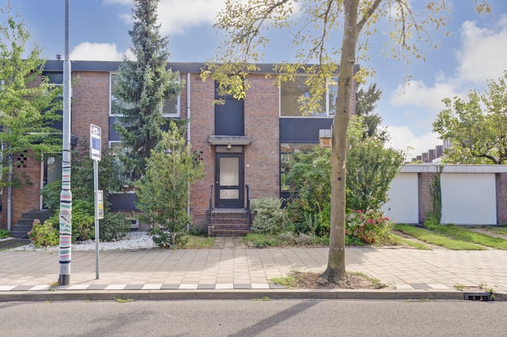 Bisschop Schrijnenstraat 18 in Venlo