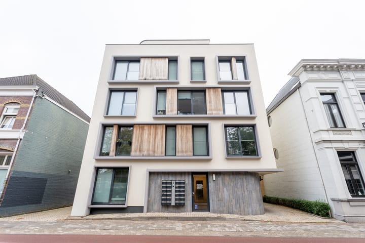 Bisschop Zwijsenstraat 45-05 in Tilburg Foto