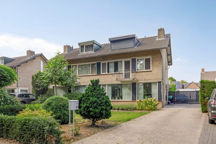 Blaarthemseweg 61 dans Veldhoven photo