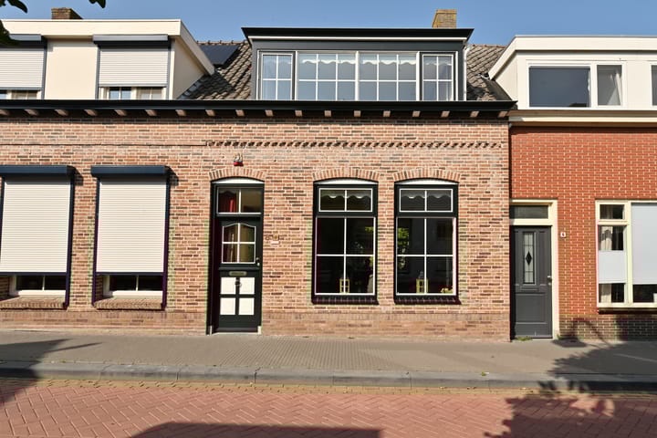 Blauwstraat 8 in Steenbergen Foto