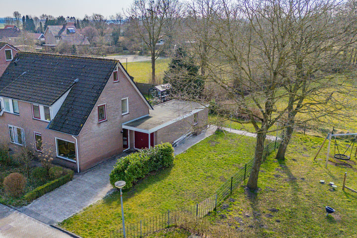 Bleekersbrink 11 dans Eesveen photo