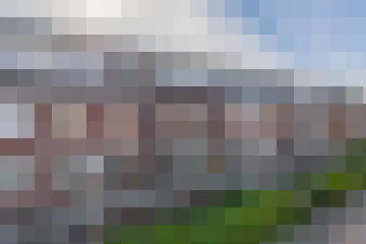 Bloembinderspark 97 in Lisse