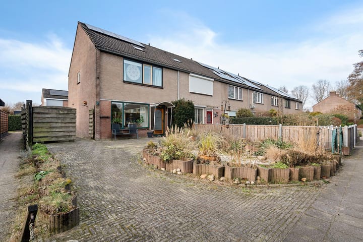 Bloemenhoeve 8 dans Arnhem photo