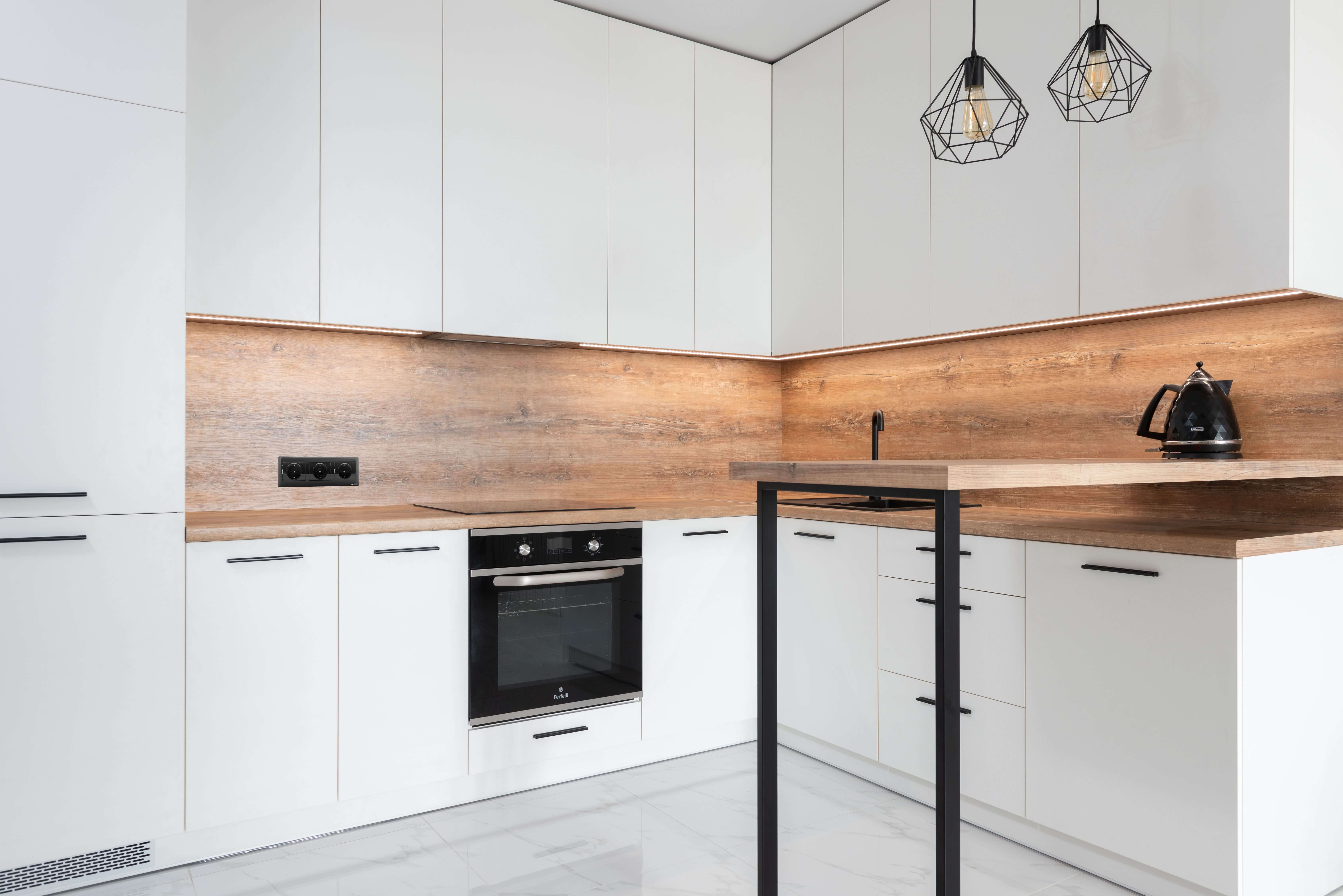 Uitgelichte afbeelding bij artikel: Keuken wrappen: de snelle en voordelige make-over die je verkoopwaarde verhoogt