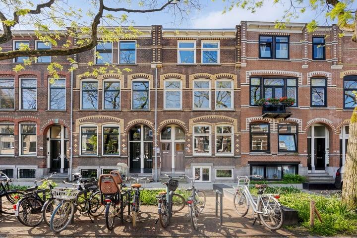 Blommersdijkselaan 30C in Rotterdam Foto