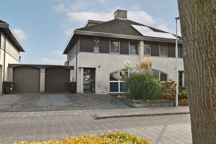 Photo of property Boeieraak 6, Bergen op Zoom