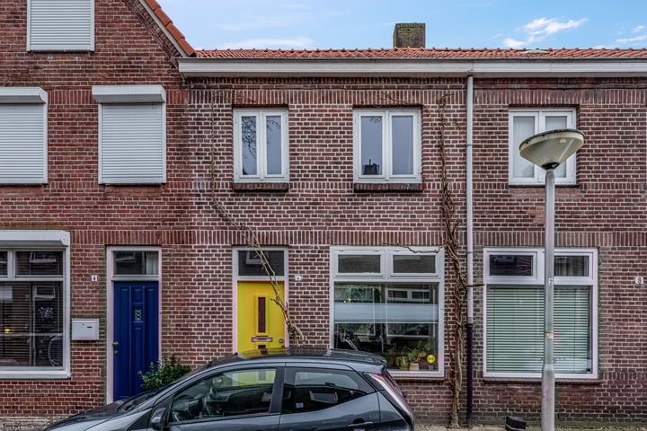 Boekweitstraat 6 in Tilburg Foto