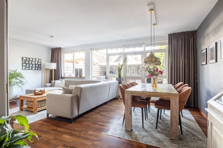 Boerderijweg 32 in Oud-Beijerland Foto