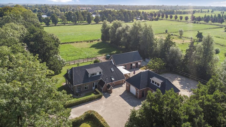 Photo of property Bombay 6, Doezum