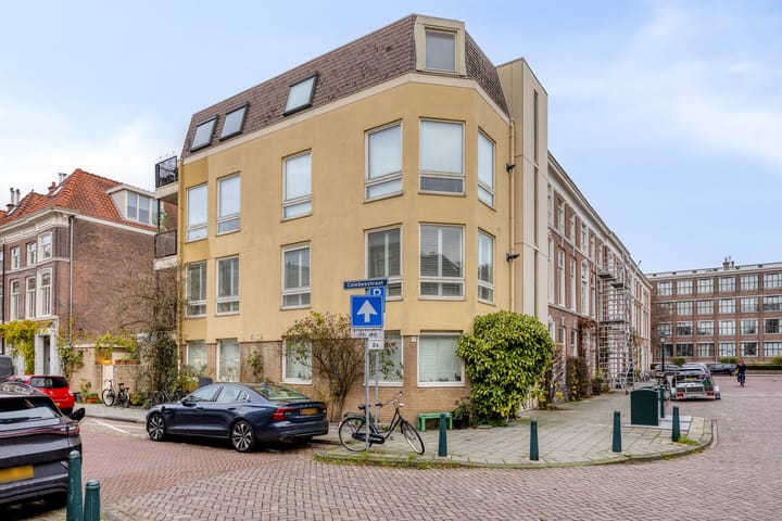 Photo of property Borneostraat 140, 's-Gravenhage
