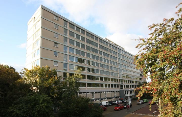 Bos en Vaartlaan 72 in Amstelveen Foto